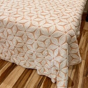 * Gorgeous Hoffman Peach Vintage Chenille Bedspread * 90" x 108" * EXCELLENT *